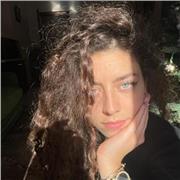 Insegnante con esperienza di ripetizioni di matematica e geometria, offre lezioni private online o in presenza a Pagani.